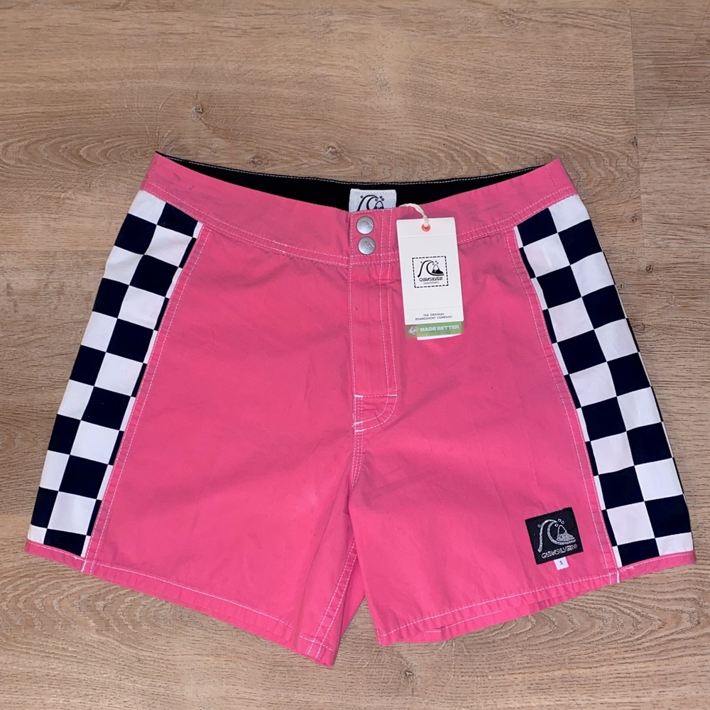 quicksilver hot pink/checker board “original arch” board shorts